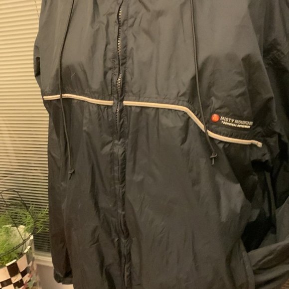 Misty mountain technical outerwear rain jacket - Picture 3 of 10